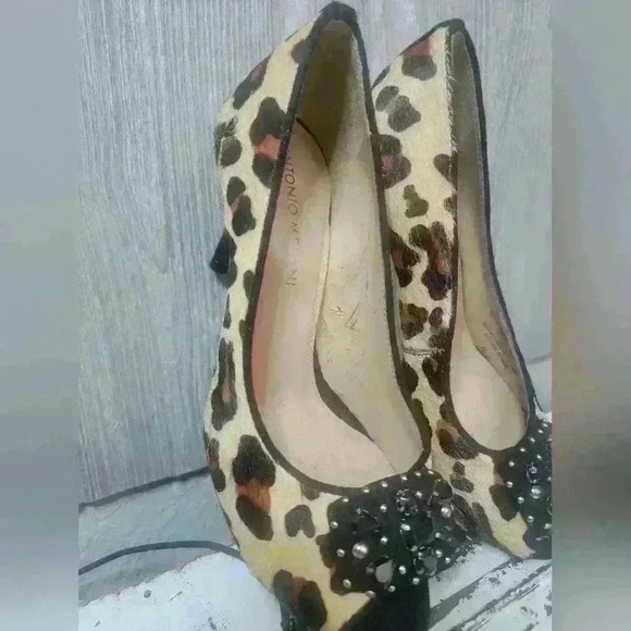 Antonio Melani Cheetah fur heels. Size 6.5. - Picture 3 of 12